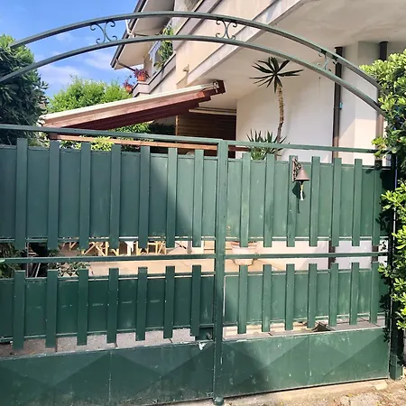 Apartment Raya Sea House